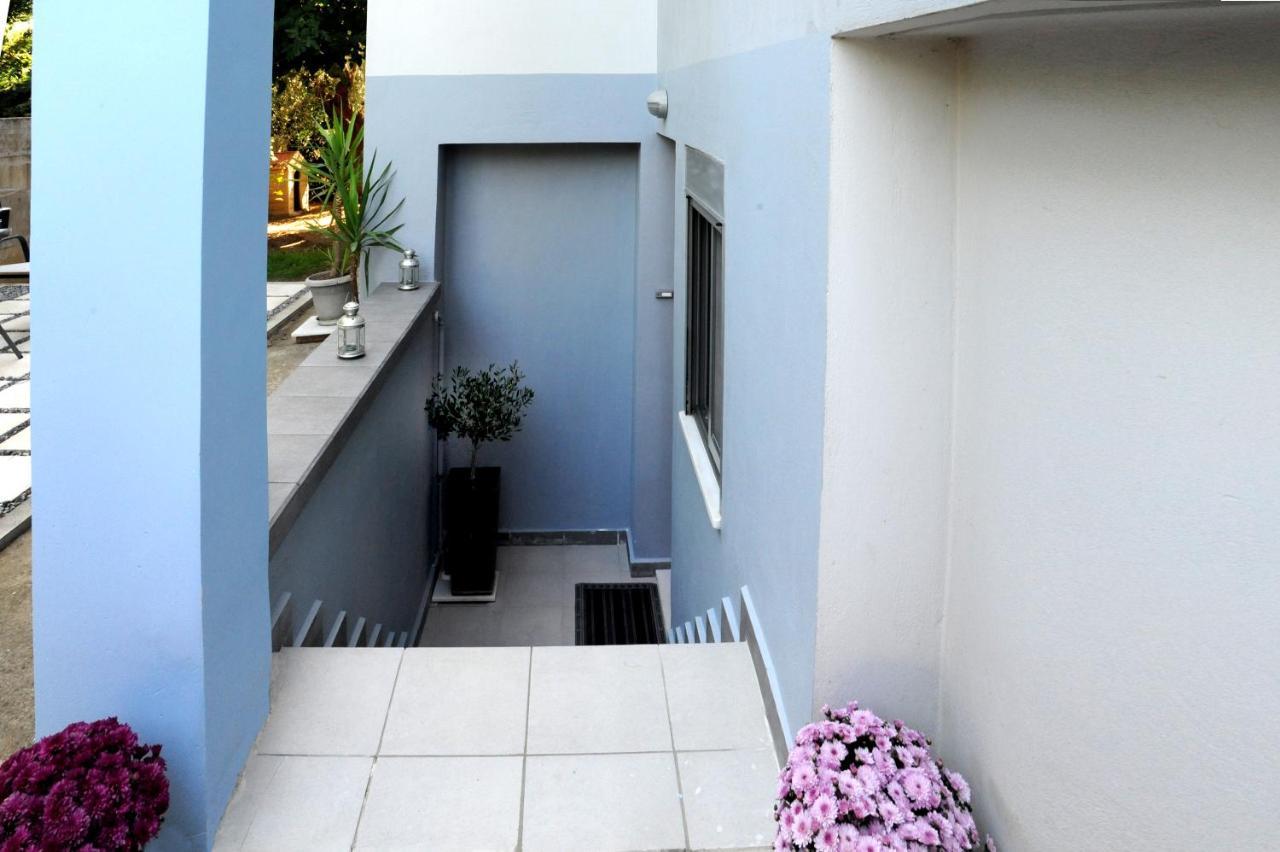 Olive And Orange Apartment Mystras Exterior photo